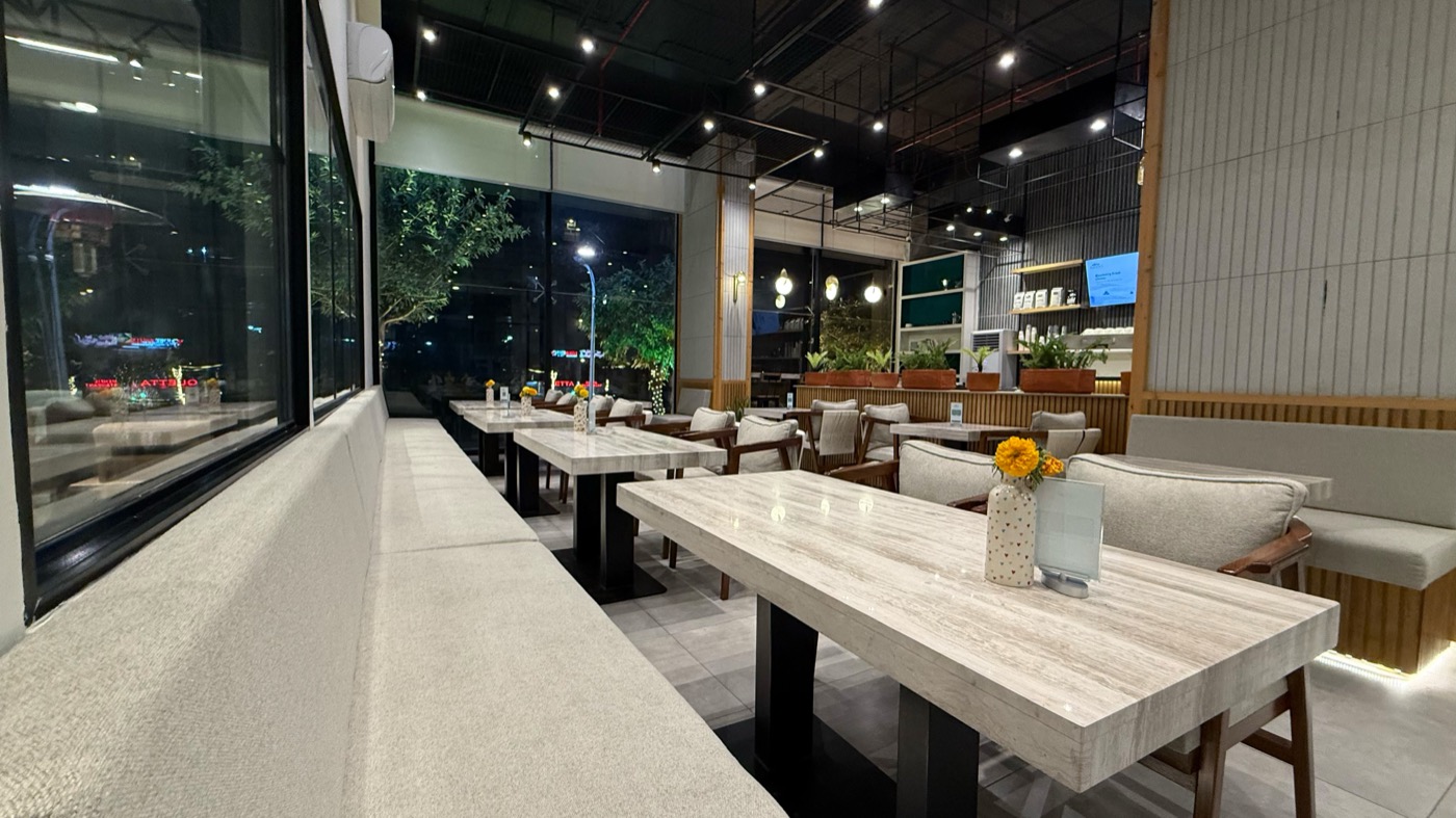 Window seating at Bartlett's Café